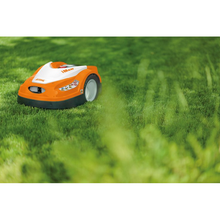 Load image into Gallery viewer, STIHL RMI 422 Robotic Mower